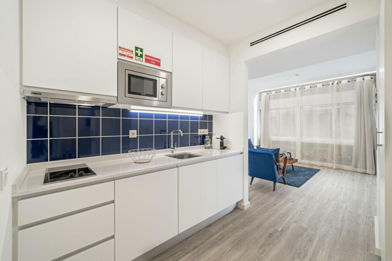 Drapes Design Apartments By An Island Apart Funchal  Extérieur photo