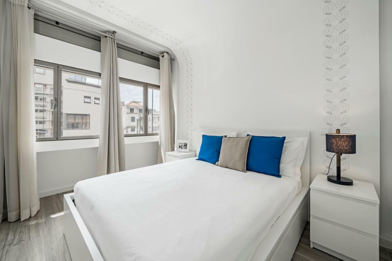 Drapes Design Apartments By An Island Apart Funchal  Extérieur photo