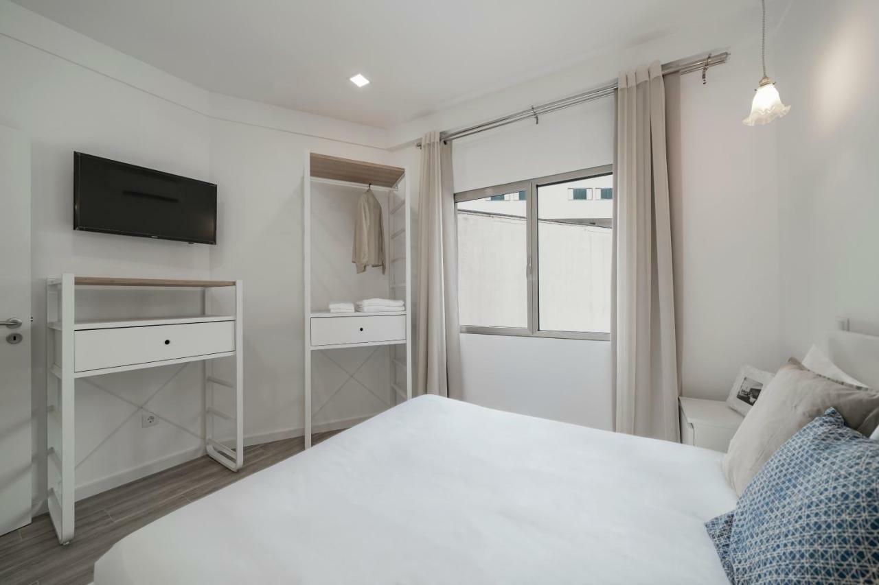 Drapes Design Apartments By An Island Apart Funchal  Extérieur photo