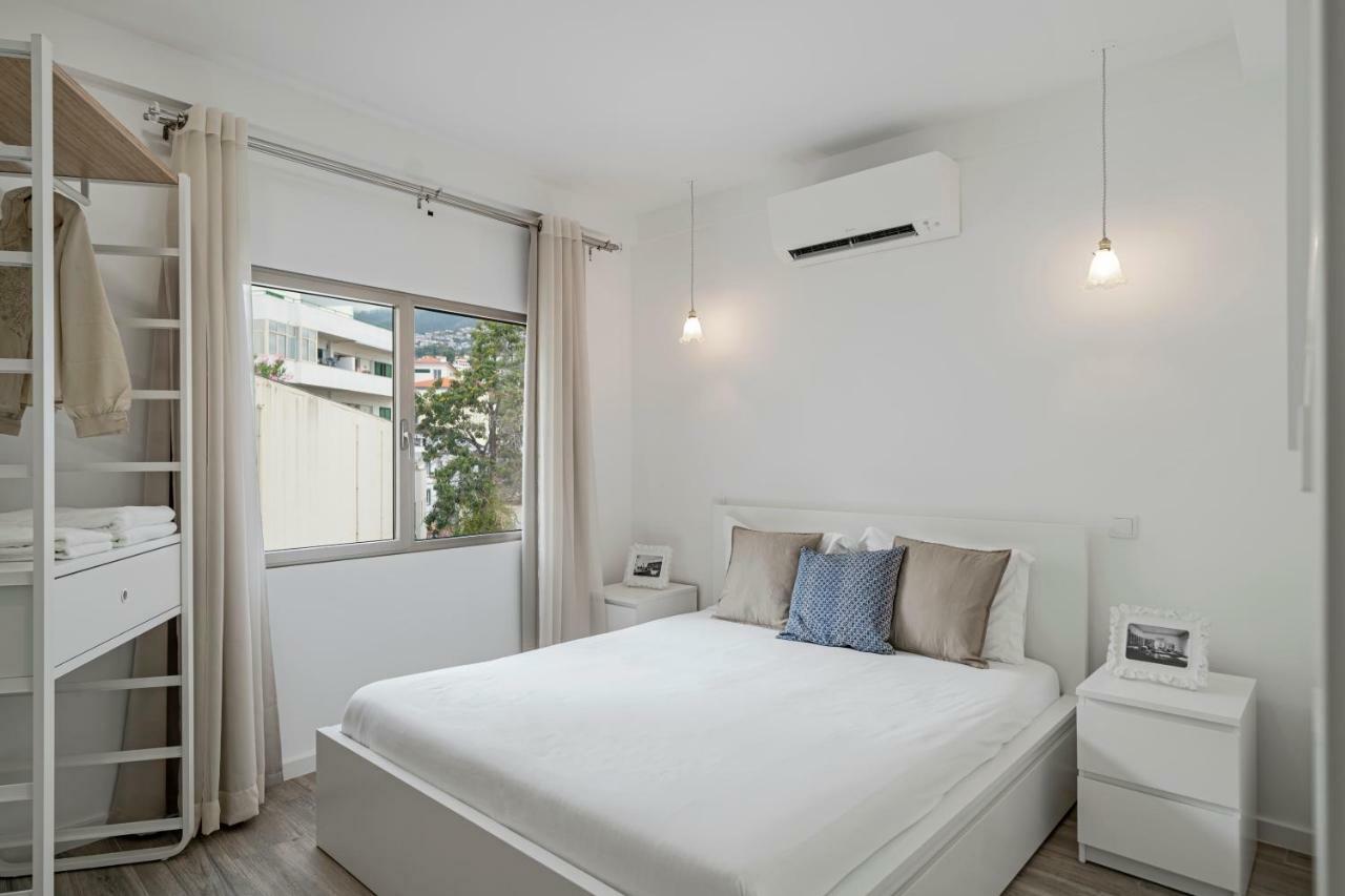 Drapes Design Apartments By An Island Apart Funchal  Extérieur photo